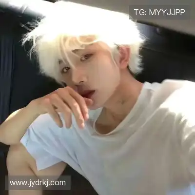 杜严谦